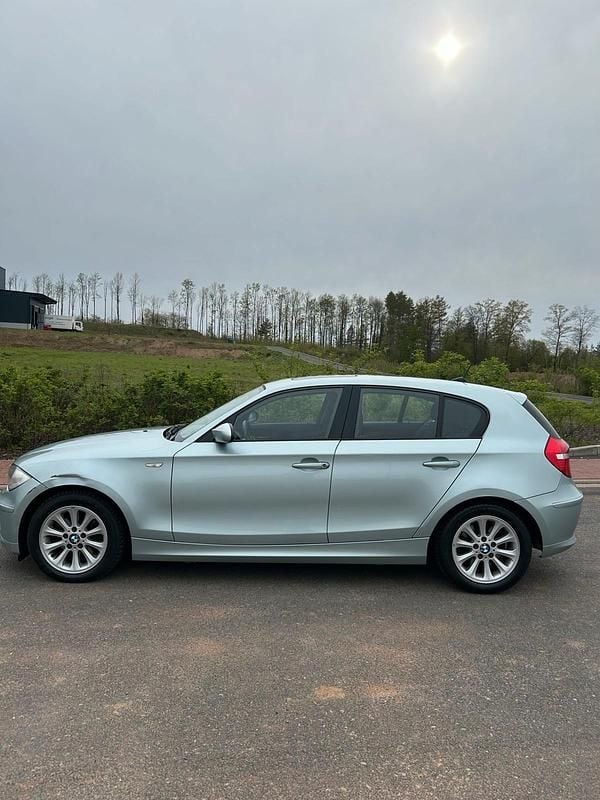 Gebraucht BMW 118 143 PS (105 kW) 2009 Grün Kleinwagen