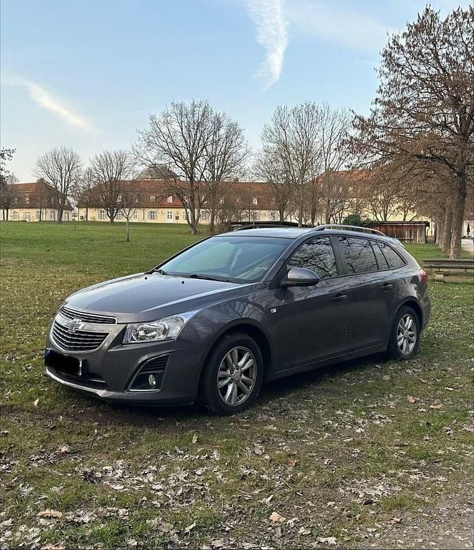 Gebraucht Chevrolet Cruze 131 PS (96 kW) 2012 Grau Kombi