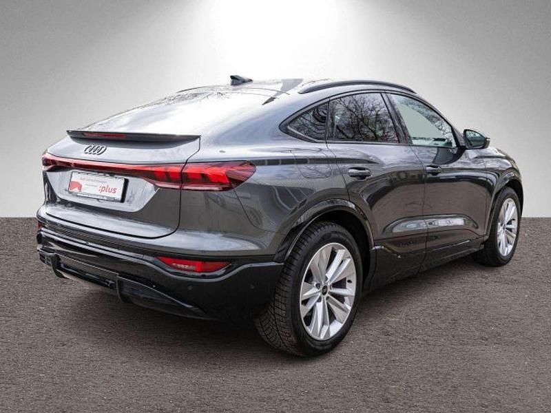 Gebraucht Audi Q6 e-tron S-Line 225 kW (306 PS) 2025 Daytonagrau perleffekt SUV