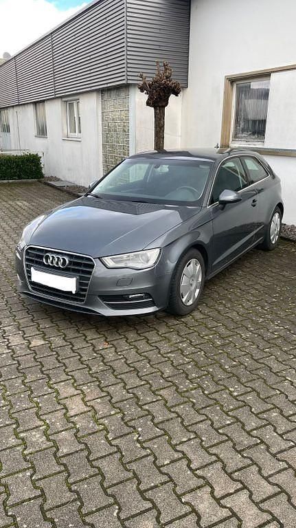 Gebraucht Audi A3 S-Line 150 PS (110 kW) 2014 Grau Limousine