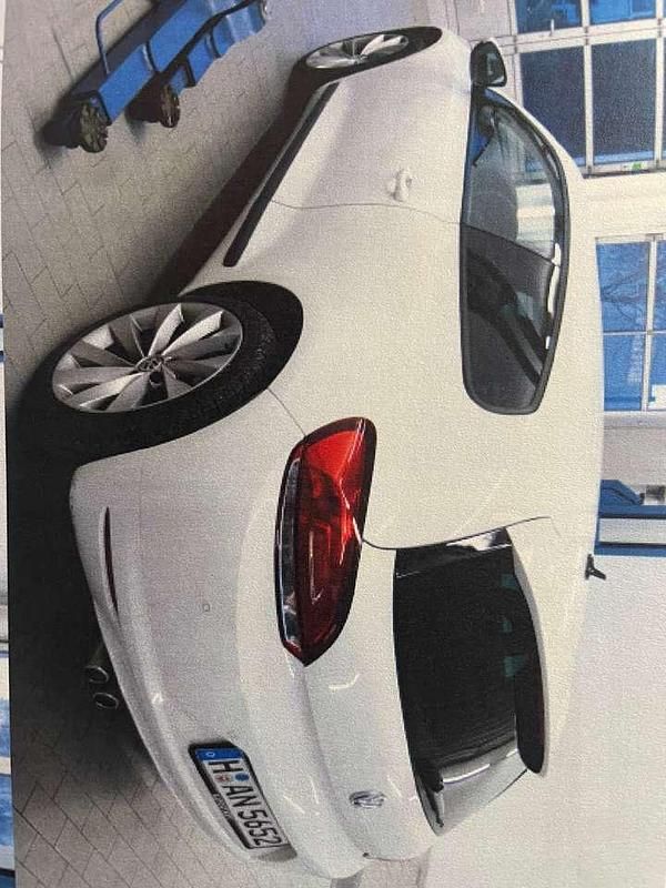 Weiß Gebraucht 2011 VW Scirocco Coupé | 6.490 € (Fairer Preis) - Bild 1/4