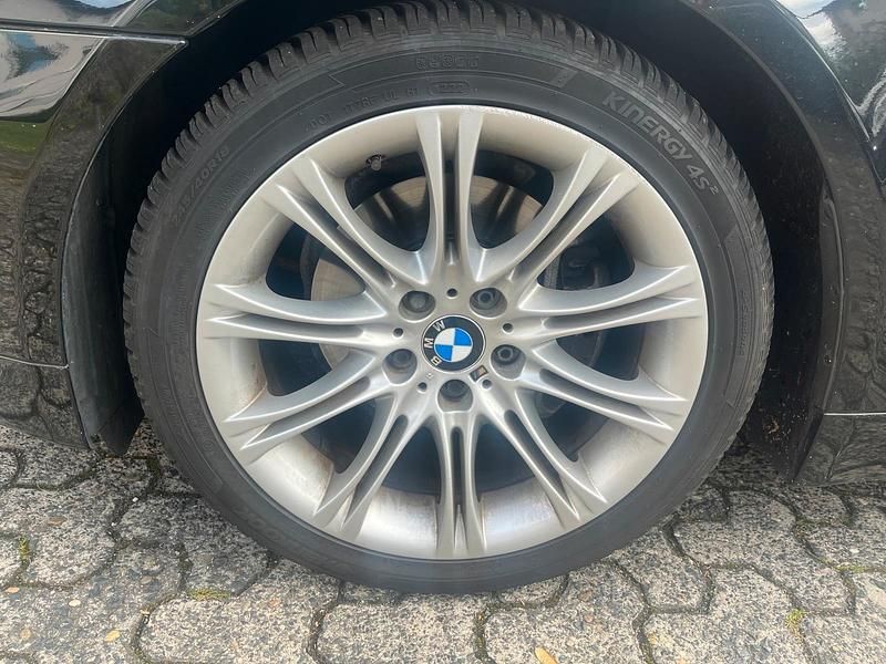 Gebraucht BMW 520 177 PS (130 kW) 2010 Schwarz Kombi