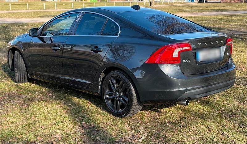 Gebraucht Volvo S60 136 PS (100 kW) 2013 Grau Limousine
