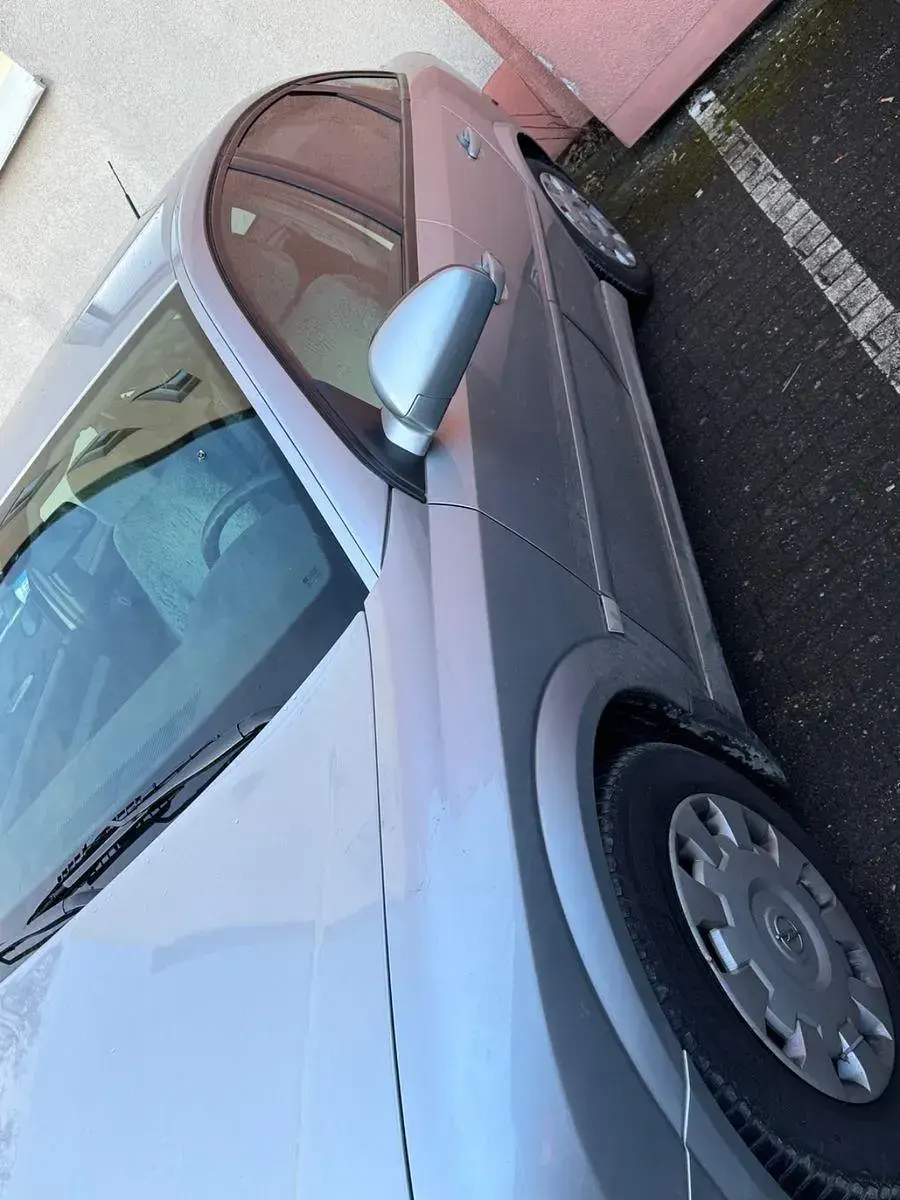 Gebraucht Opel Vectra GTS 122 PS (89 kW) 2005 Silber Limousine