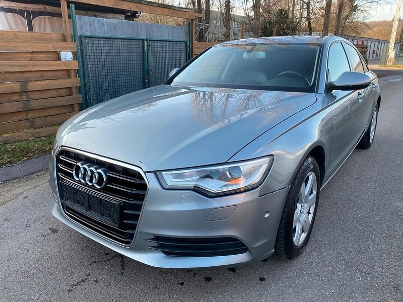 Grau Gebraucht 2013 Audi A4 Limousine | 6.900 € (Superpreis) - Bild 1/4