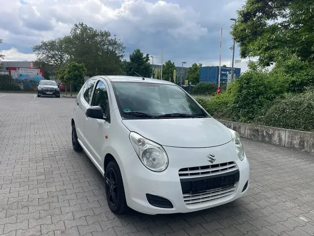 Gebraucht Suzuki Alto 68 PS (50 kW) 2011 Weiß Kleinwagen