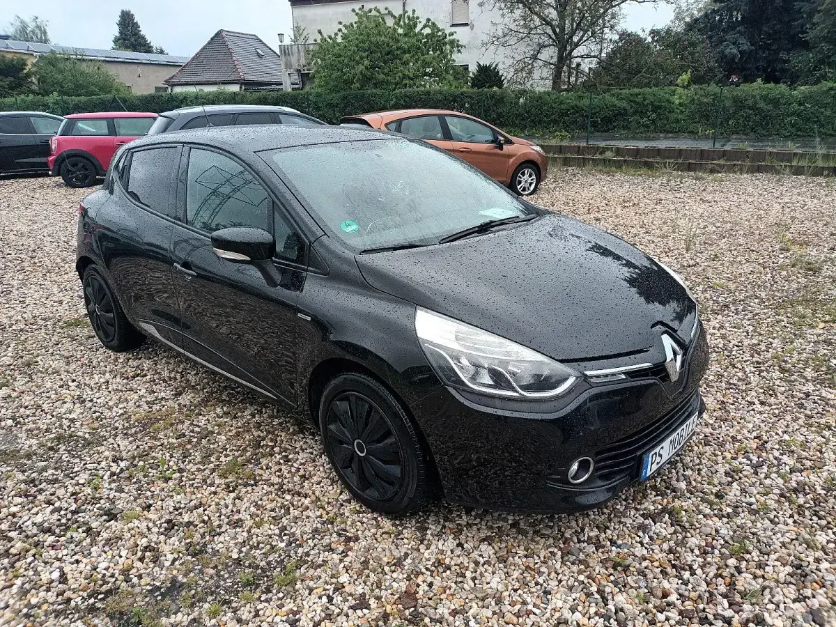 Gebraucht Renault Clio IV LIMITED 73 PS (53 kW) 2016 Schwarz Limousine