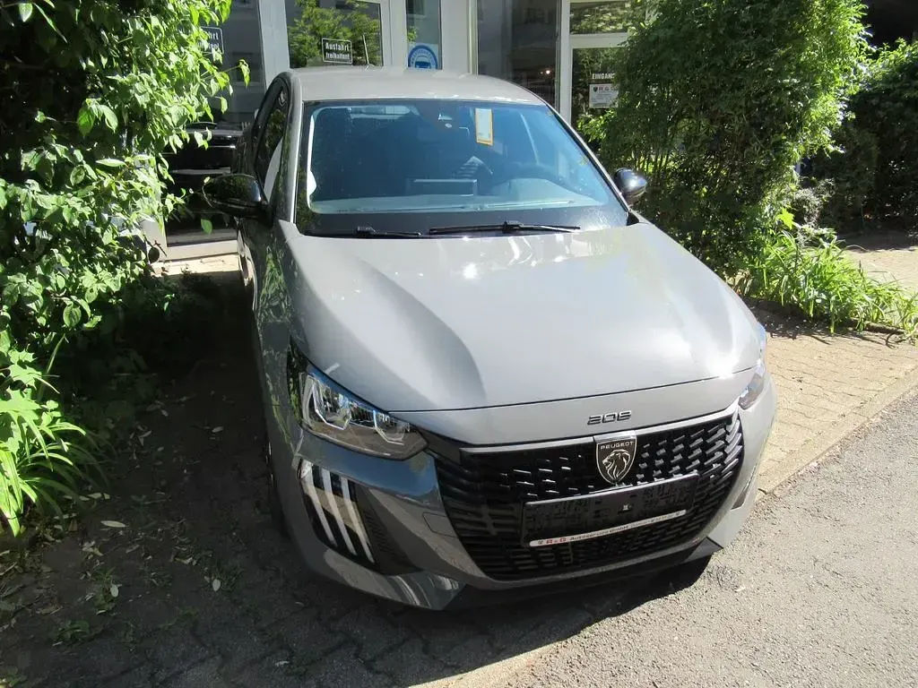 Gebraucht Peugeot 208 Active 75 PS (55 kW) 2024 Selenium grau Kleinwagen