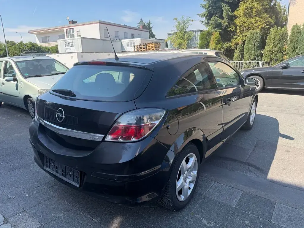 Gebraucht Opel Astra GTC Catch Me 116 PS (85 kW) 2007 Schwarz
