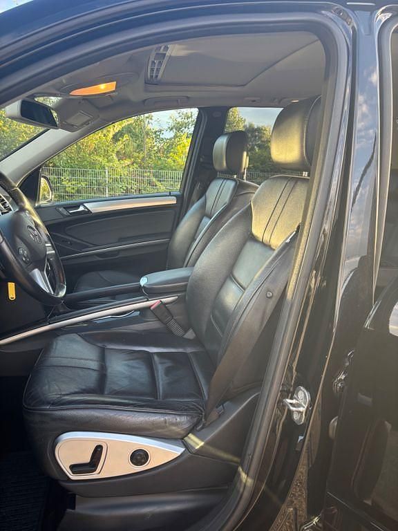Gebraucht Mercedes ML350 224 PS (164 kW) 2009 Schwarz SUV