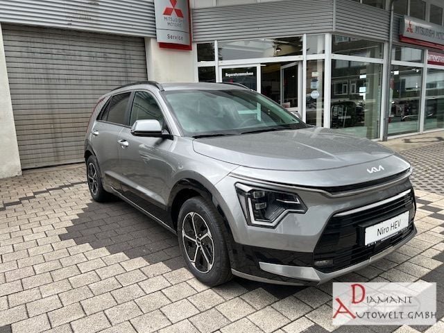 Gebraucht Kia Niro Comfort 129 PS (94 kW) 2025 Silber SUV