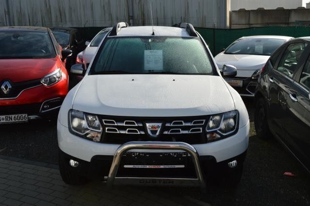 Gebraucht Dacia Duster Lauréate 125 PS (91 kW) 2014 Weiß SUV