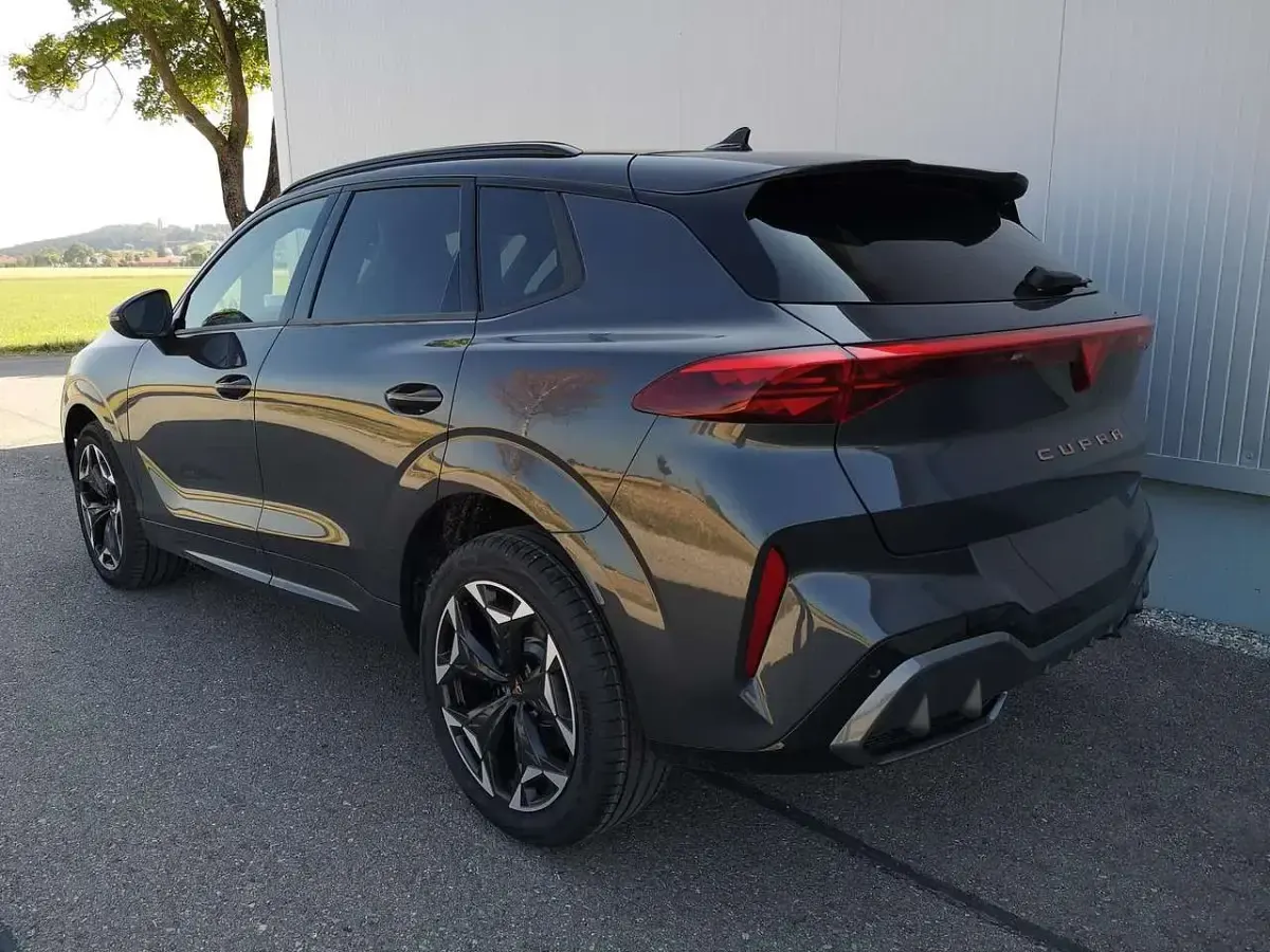 Neu Cupra Terramar VZ 265 PS (194 kW) 2026 Timanfaya grau metallic SUV