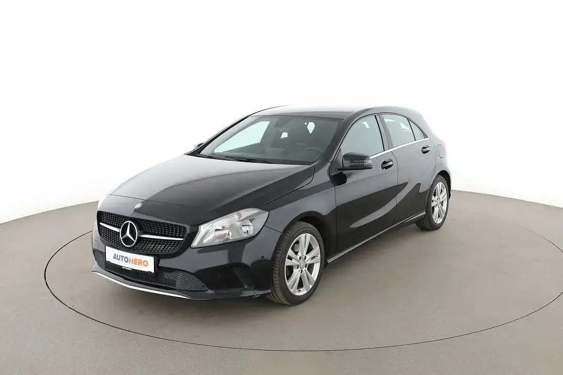 Gebraucht Mercedes A180 Style 122 PS (89 kW) 2015 Kleinwagen