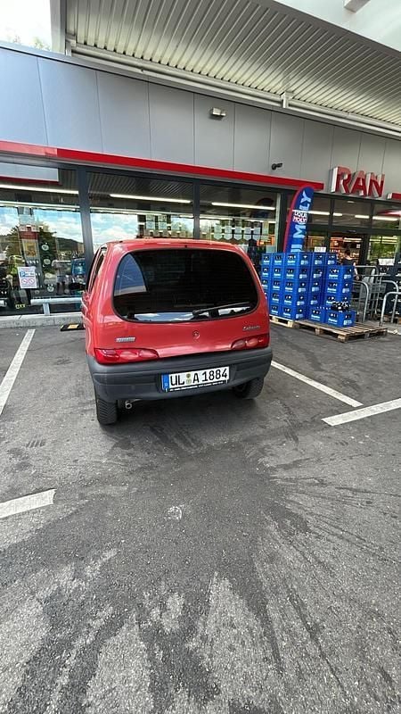 Rot Gebraucht 2002 Fiat Seicento Kleinwagen | 400 € (Guter Preis) - Bild 1/3
