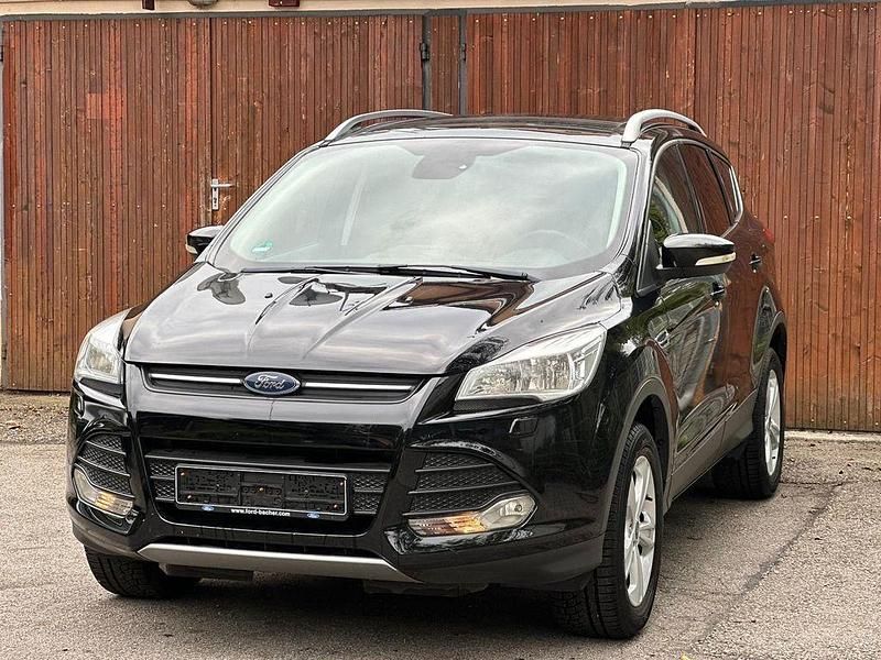 Schwarz Gebraucht 2016 Ford Kuga SYNC Edition SUV | 11.990 € (Superpreis) - Bild 1/4