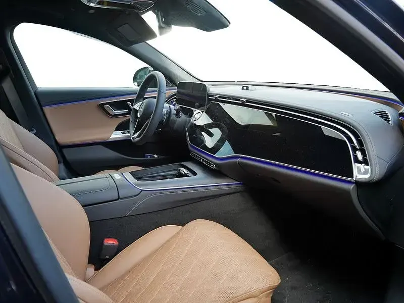 Gebraucht Mercedes E450 Avantgarde 367 PS (269 kW) 2026 Blau Kombi
