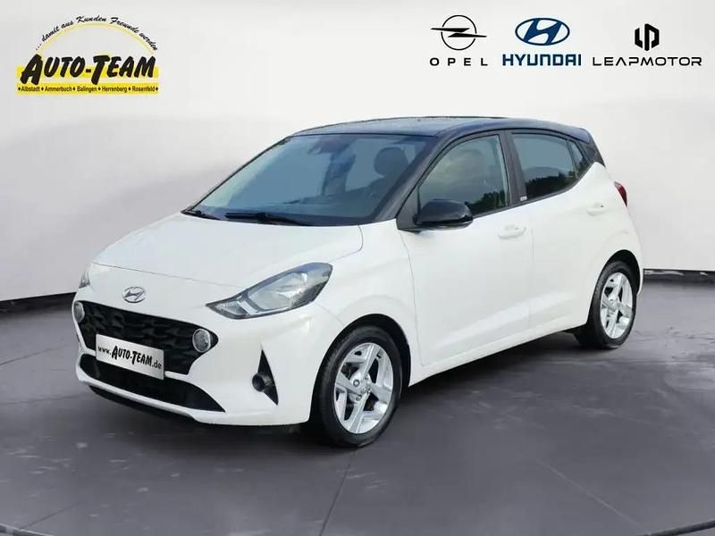 Schwarz Gebraucht 2020 Hyundai i10 Trend Kleinwagen | 9.790 € (Fairer Preis) - Bild 1/4