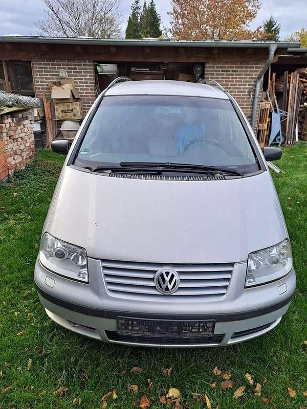 Gebraucht VW Sharan Family 131 PS (96 kW) 2003 Silber Van / Kleinbus