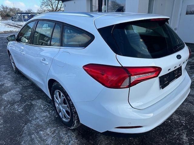 Gebraucht Ford Focus Titanium 120 PS (88 kW) 2020 Weiß Limousine