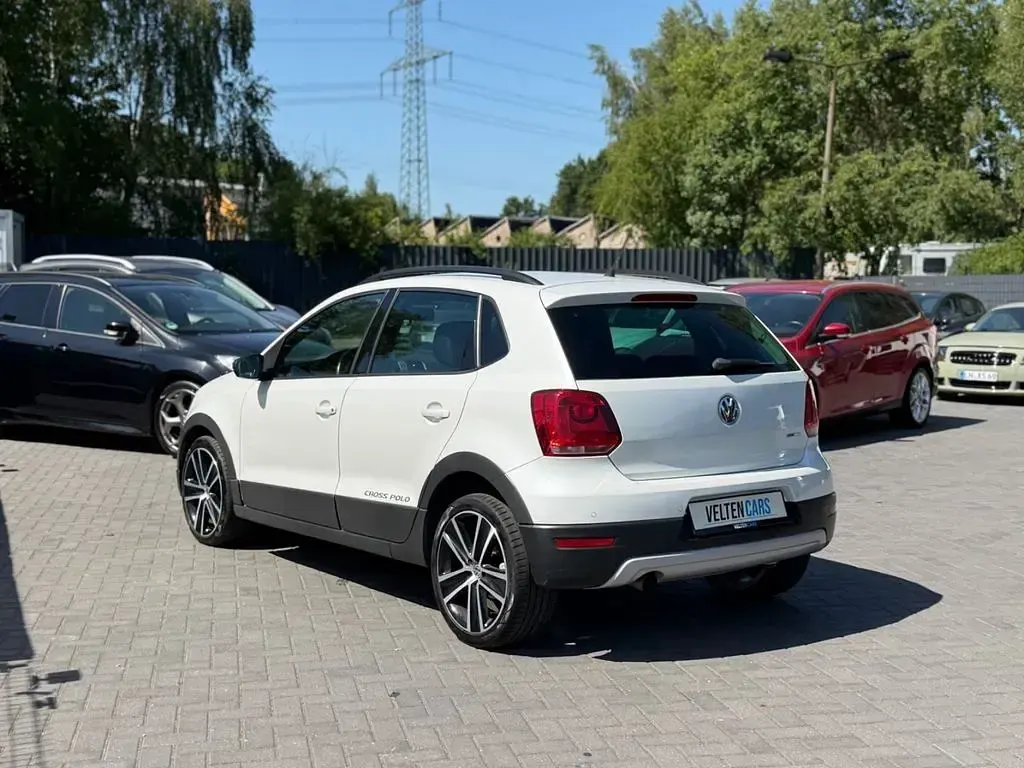 Gebraucht VW Polo Cross 90 PS (66 kW) 2013 Weiß Kleinwagen