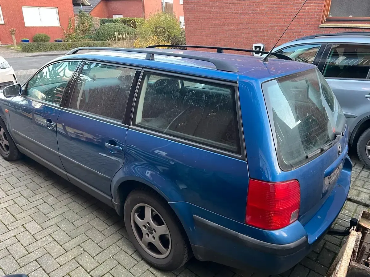 Gebraucht VW Passat 90 PS (66 kW) 1997 Blau Kombi