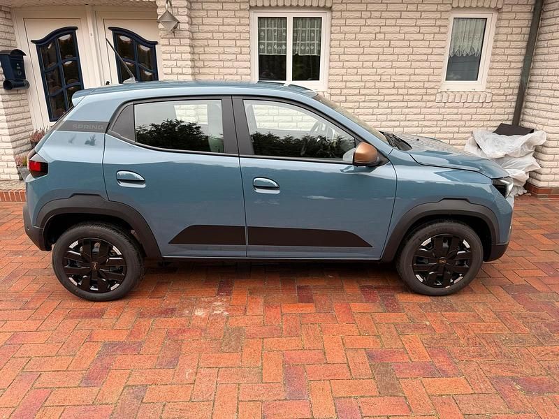 Gebraucht Dacia Spring Extreme 47 kW (65 PS) 2025 Blau Kleinwagen
