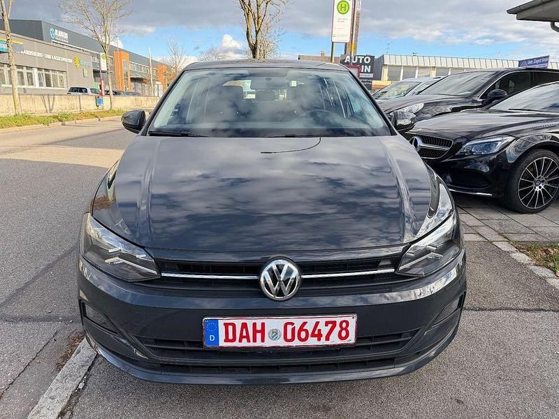 Gebraucht VW Polo Comfortline 95 PS (69 kW) 2019 Grau Kleinwagen