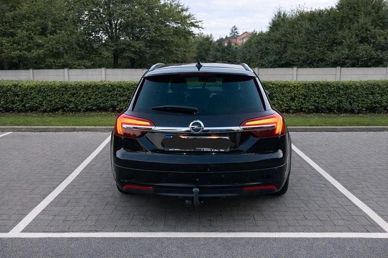 Gebraucht Opel Insignia 136 PS (100 kW) 2017 Schwarz Kombi