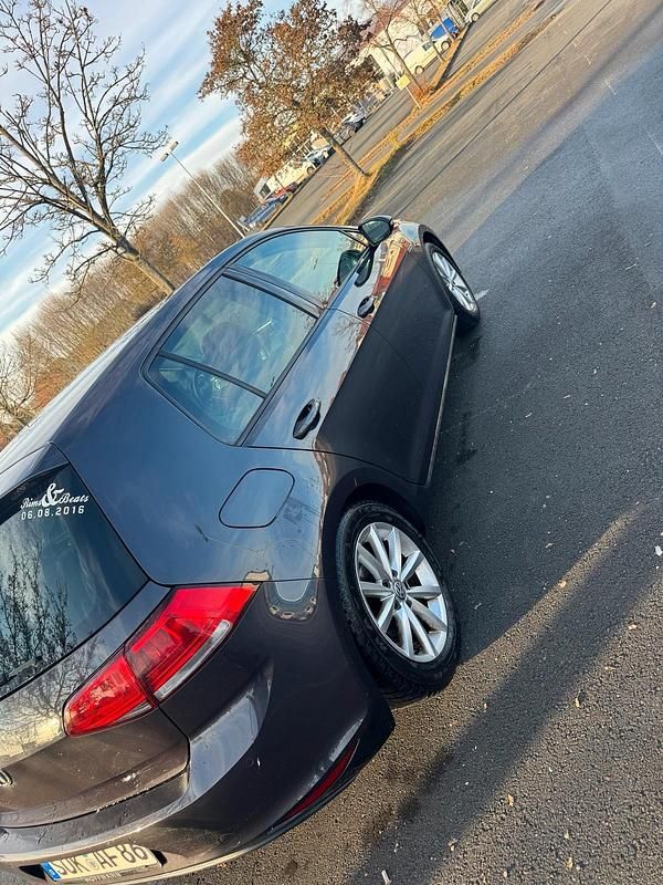 Andere farben Gebraucht 2015 VW Golf VII Limousine | 8.500 € (Superpreis) - Bild 1/4