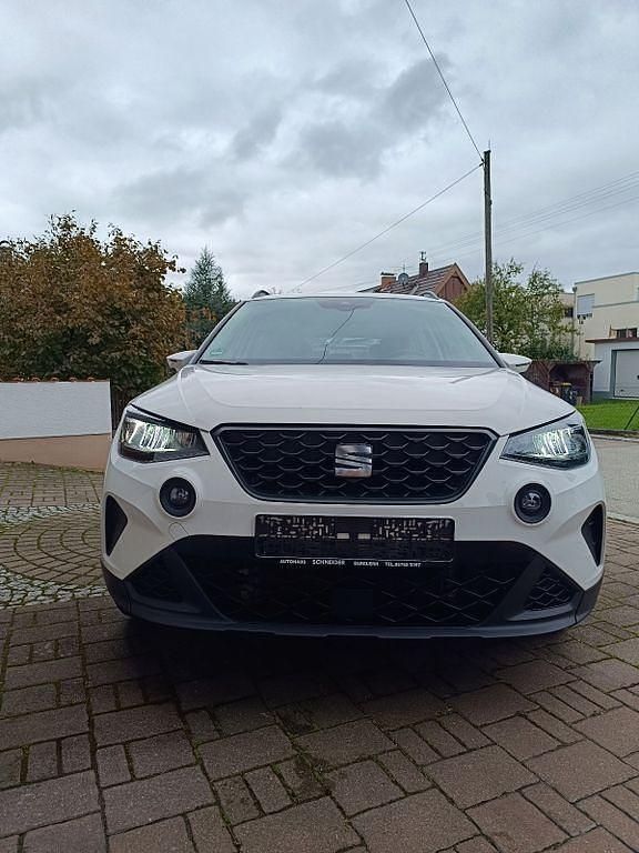 Weiß Gebraucht 2021 Seat Arona Style SUV | 15.850 € (Superpreis) - Bild 1/4