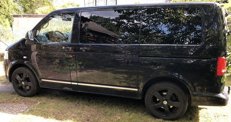Gebraucht VW Multivan Highline 179 PS (131 kW) 2012 Schwarz Van / Kleinbus