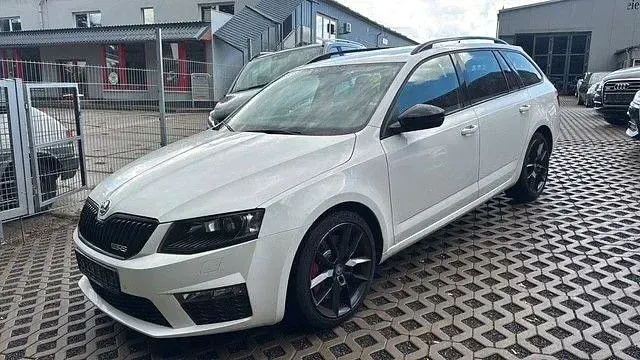 Gebraucht Skoda Octavia RS 230 PS (169 kW) 2015 Weiß Kombi