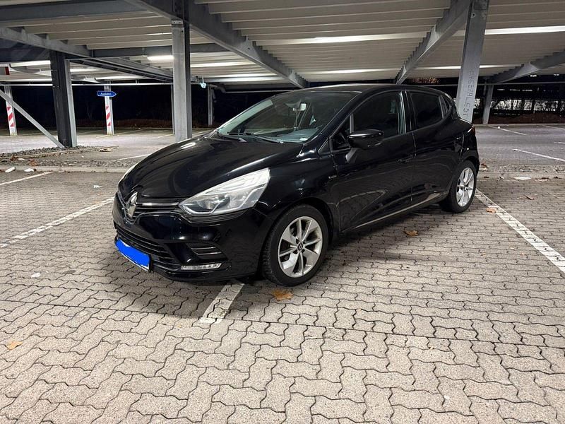 Schwarz Gebraucht 2017 Renault Clio IV LIMITED Kleinwagen | 8.900 € (Fairer Preis) - Bild 1/4