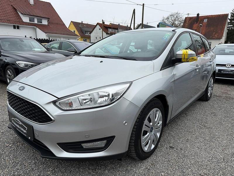 Gebraucht Ford Focus 120 PS (88 kW) 2018 Silber Kombi