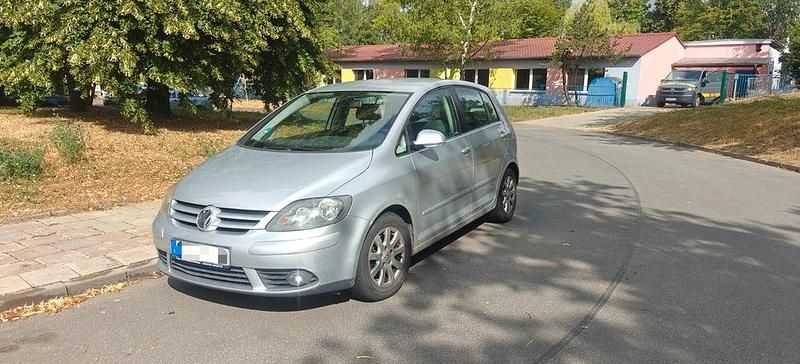Grau Gebraucht 2005 VW Golf Plus Cross Comfortline Van / Kleinbus | 1.600 € (Etwas zu teuer) - Bild 1/4