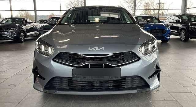Usata Kia Ceed 140 CV (102 kW) 2025 Argento Utilitaria