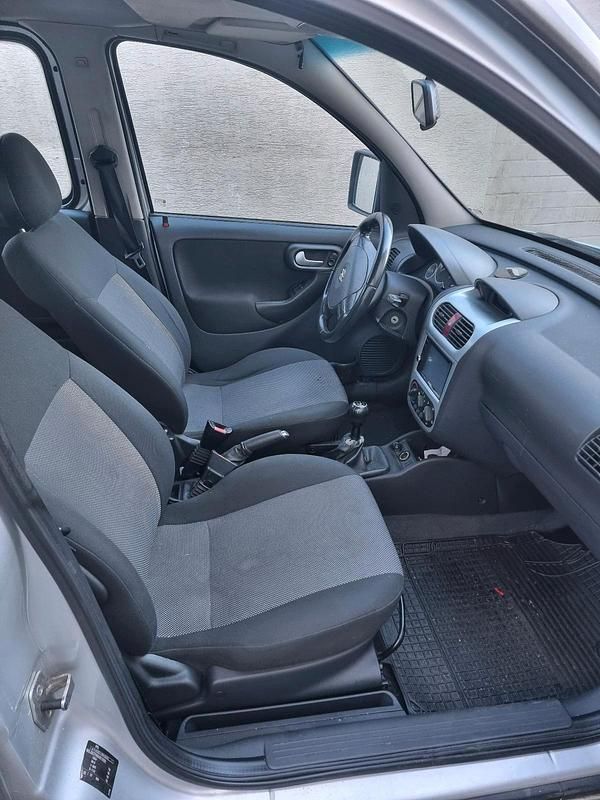 Gebraucht Opel Combo 74 PS (54 kW) 2009 Grau Van / Kleinbus