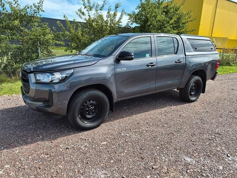 Grau Gebraucht 2021 Toyota HiLux Abholung | 29.631 € (Guter Preis) - Bild 1/4