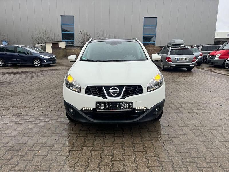 Weiß Gebraucht 2012 Nissan Qashqai I-Way SUV | 7.900 € (Fairer Preis) - Bild 1/4