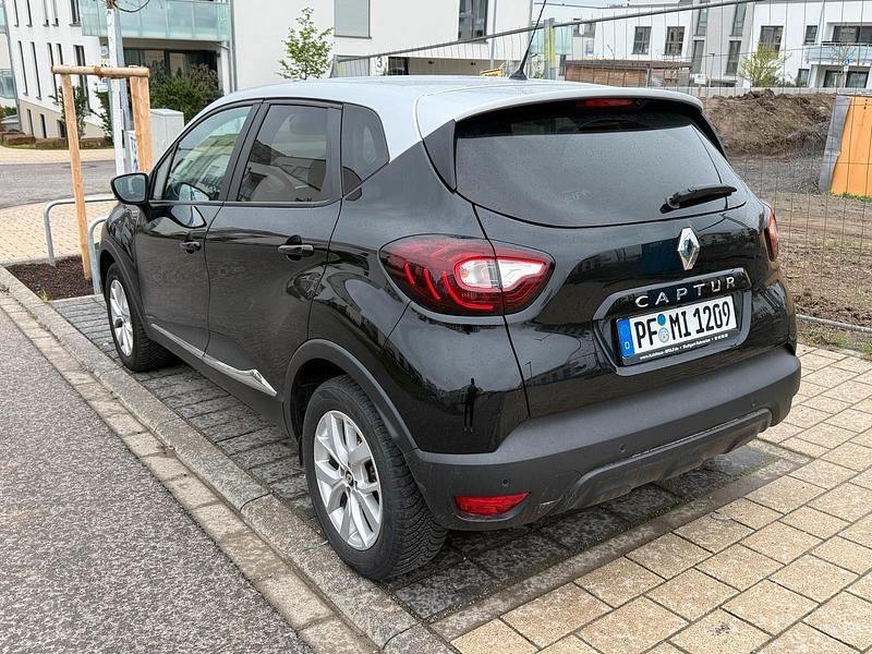 Gebraucht Renault Captur 131 PS (96 kW) 2019 Schwarz SUV