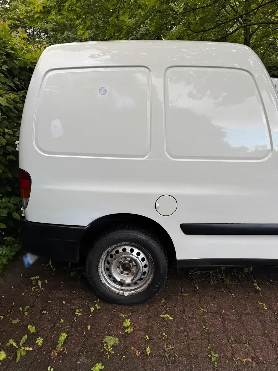 Gebraucht VW Caddy 64 PS (47 kW) 1998 Weiß Van / Kleinbus