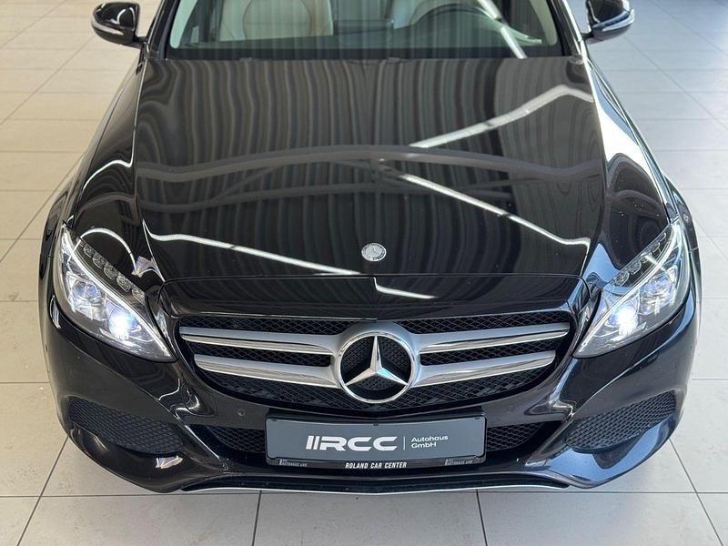 Gebraucht Mercedes C180 Avantgarde 156 PS (114 kW) 2015 Schwarz Kombi