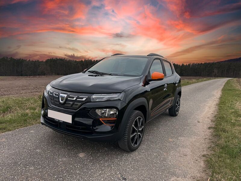 Schwarz Gebraucht 2022 Dacia Spring Comfort Plus Kleinwagen | 11.500 € (Fairer Preis) - Bild 1/4