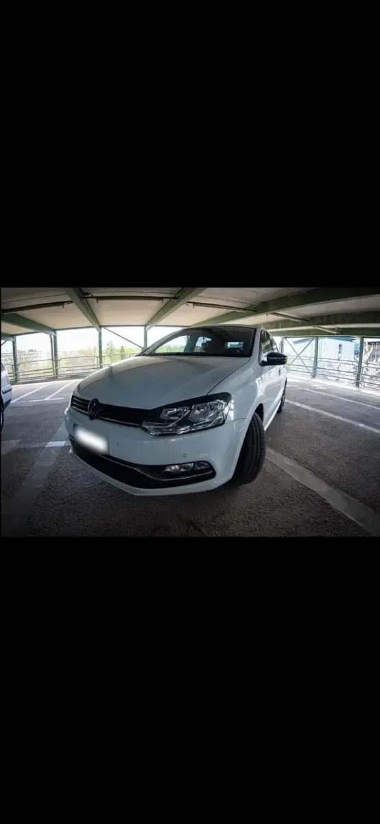 Gebraucht VW Polo 90 PS (66 kW) 2016 Weiß Kleinwagen