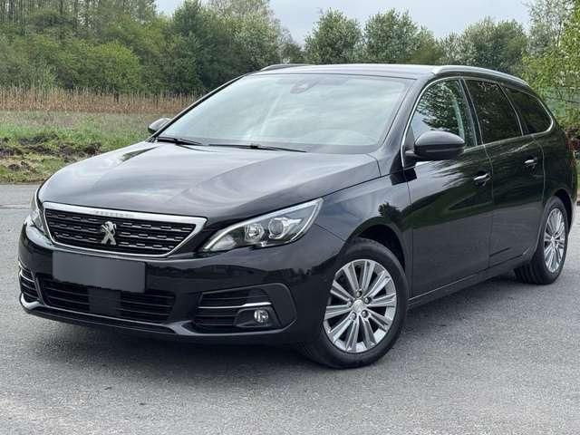 Schwarz metallic Gebraucht 2021 Peugeot 308 Allure Kombi | 14.800 € (Fairer Preis) - Bild 1/4