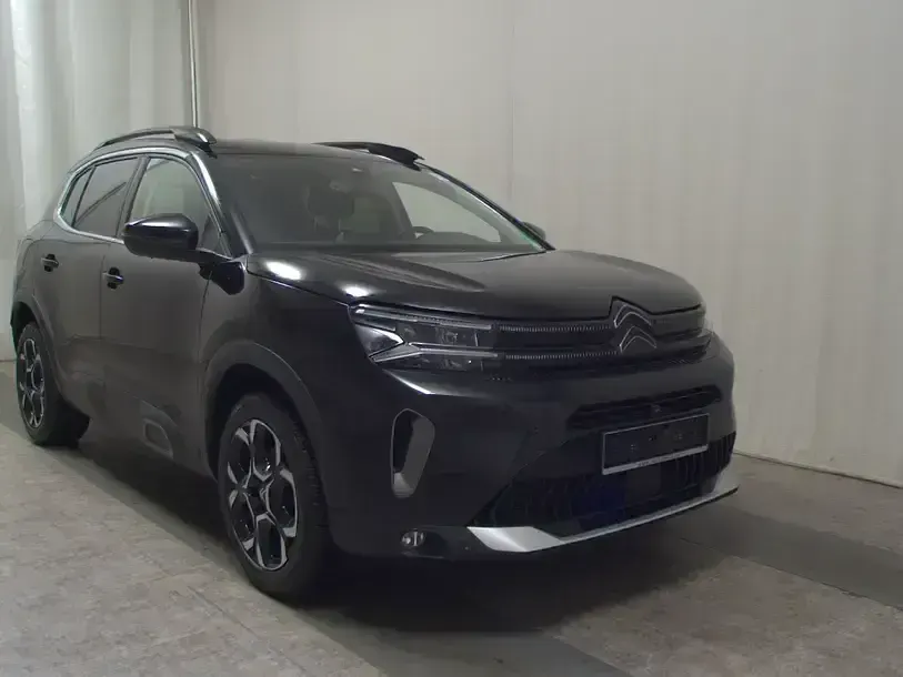 Gebraucht Citroën C5 Aircross PureTech 131 PS (96 kW) 2023 Lackierung schwarz perla nera/typ aussen (metallic) SUV