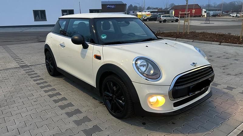 Brugt Mini Cooper Coupé 75 HK (55 kW) 2015 Beige Coupe