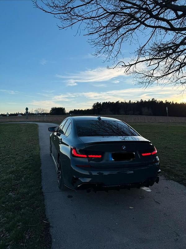 Gebraucht BMW 330e M Performance 292 PS (214 kW) 2019 Limousine