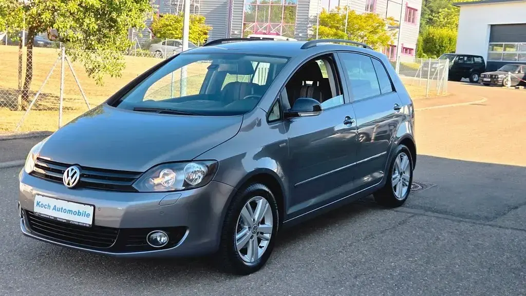 Gebraucht VW Golf Plus Match 105 PS (77 kW) 2012 Grau Van / Kleinbus